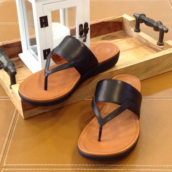 fitflop delta sandal